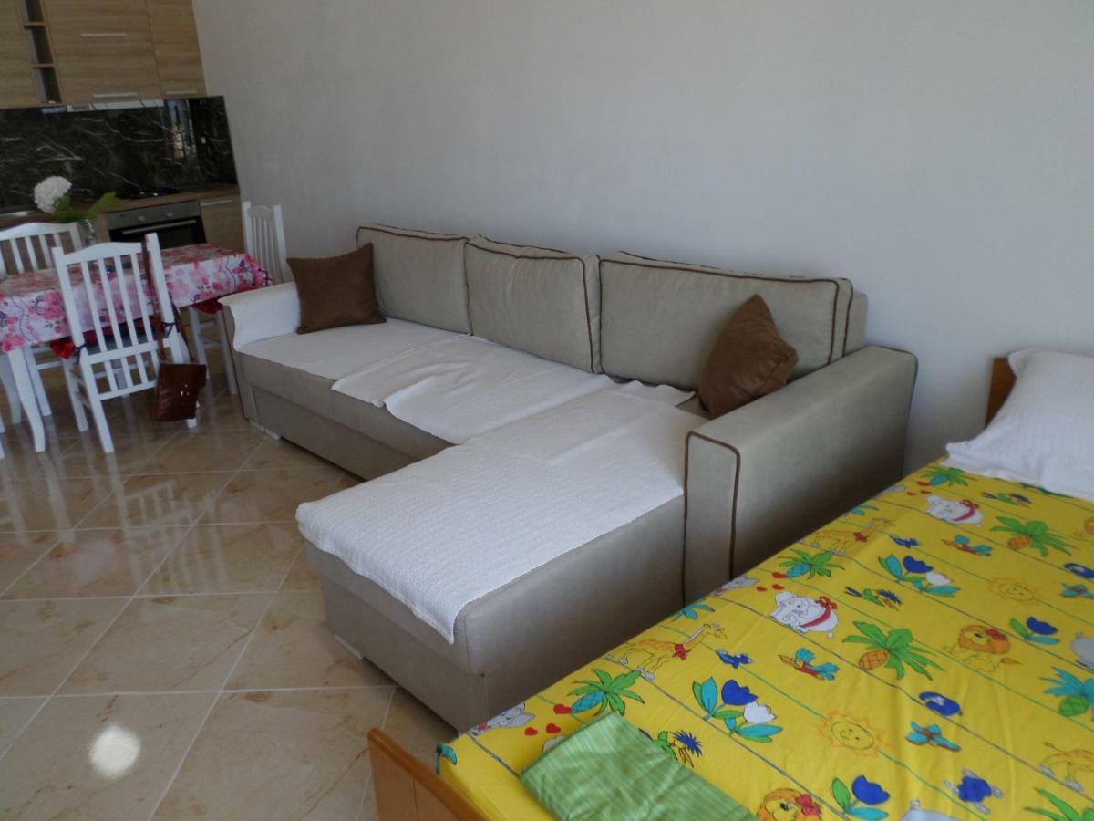 Lindita'S Seaview Appartment Vlorë Exterior foto